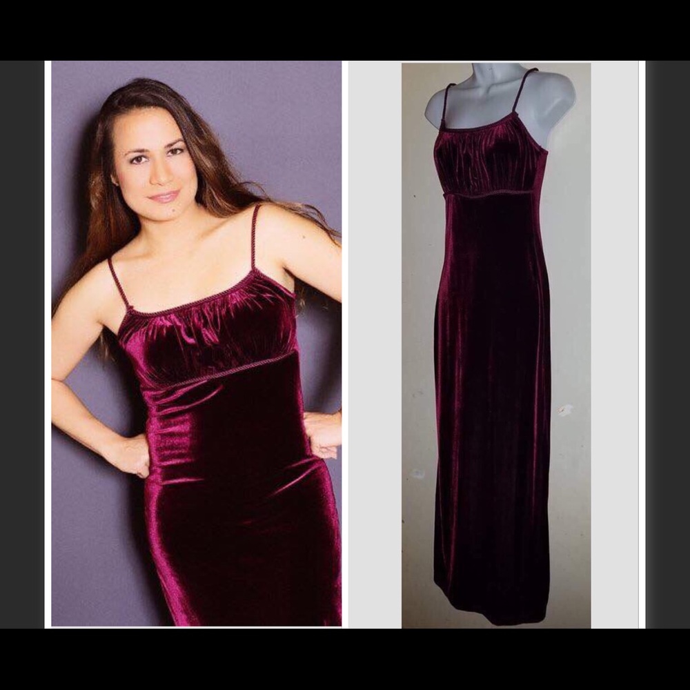 Stretch velvety material long formal dress gown